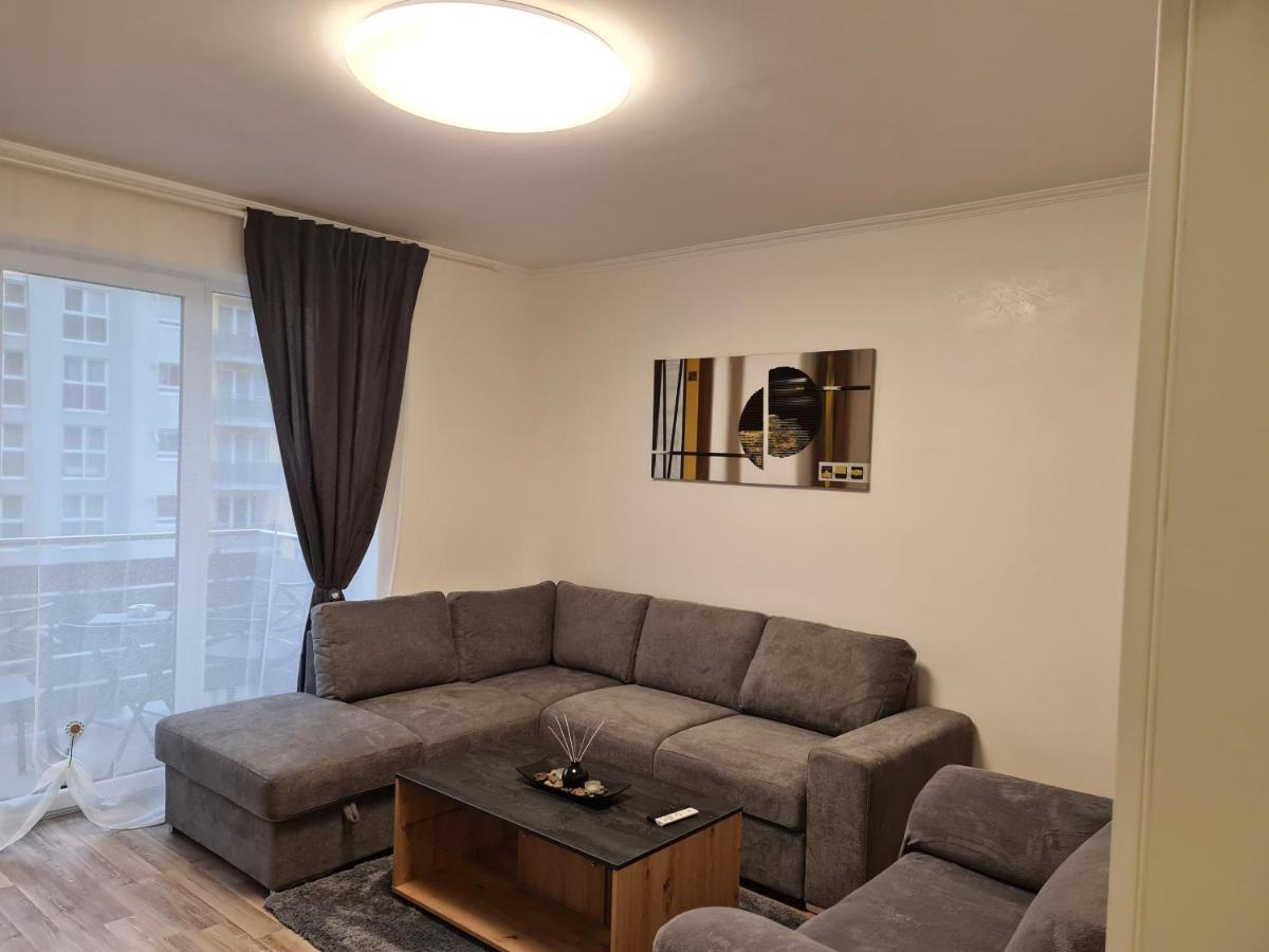 Oscar House Lägenhet Braşov Exteriör bild
